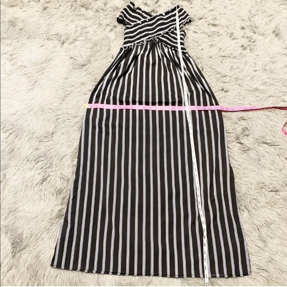 She and sky Striped Off-the-Shoulder Maxi Dress S - Picture 7 of 9